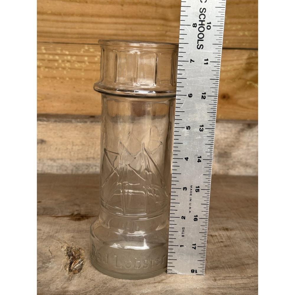 Vintage Red Lobster Lighthouse Drinking Glass Clear Ships on Glass - Picture 8 of 8